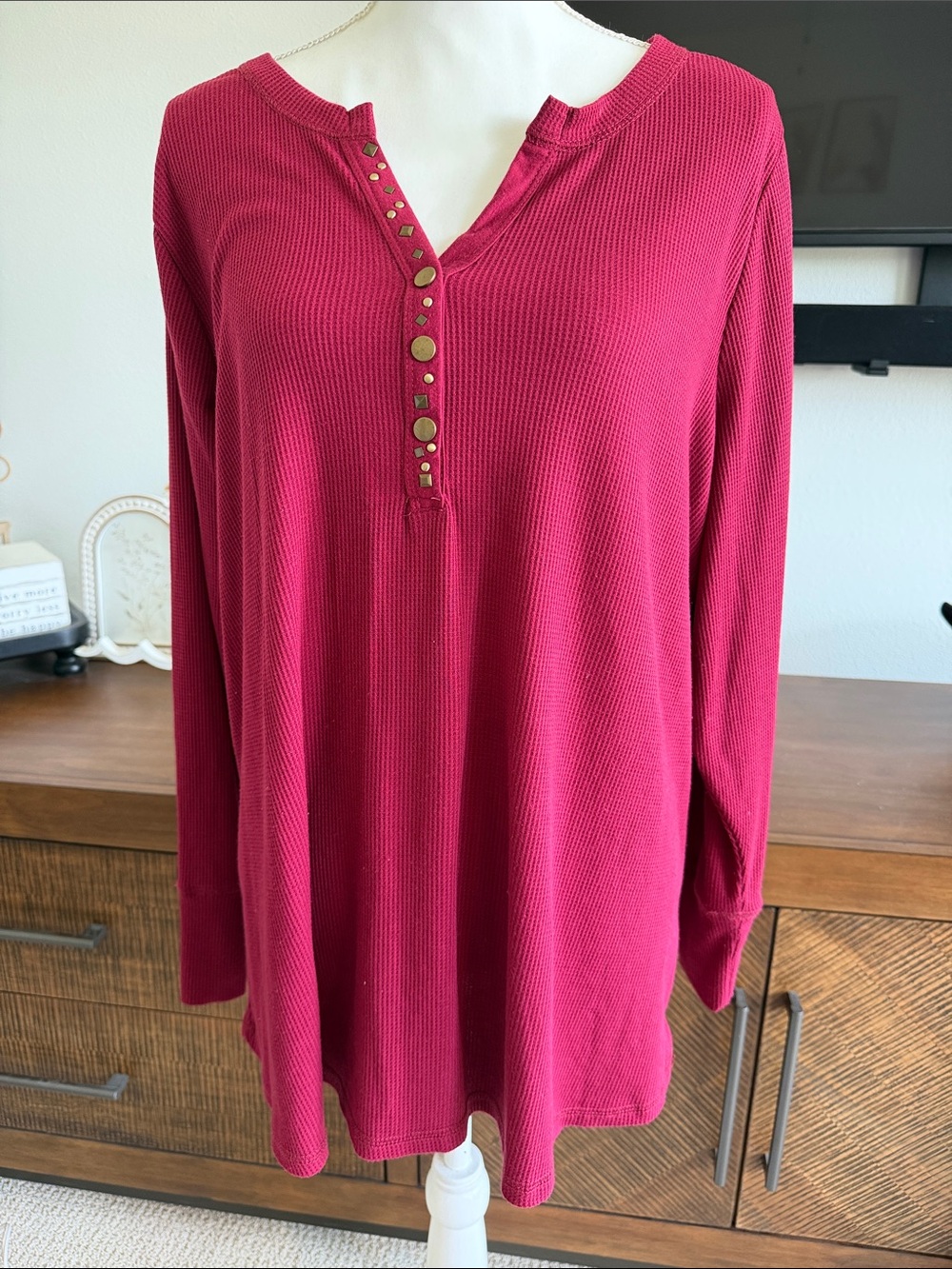 Avenue—Henley Waffle Long Sleeve Top with Gold Studs